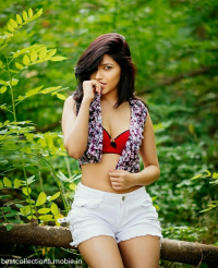 Hot Desi Girls, Hot Sexy Girls, Sexy Hot Bhabhi, Indian Girls Pictures, Hot Indian Models, Young College Girls, Beautiful Indians